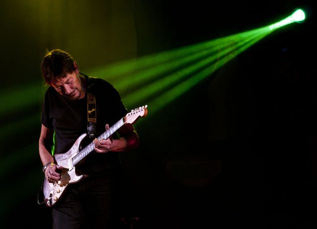 Chris Rea Cancels Show After On-Stage Collapse