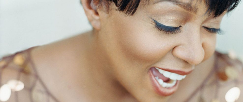 Anita Baker Teases Summer Tour, Just as Las Vegas Residency is About Begin