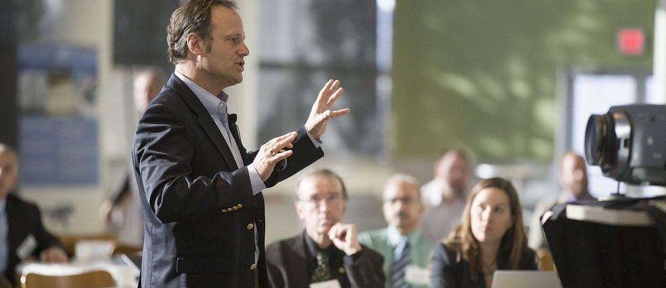 Corporate Event Checklist: Choosing The Perfect Keynote Speaker