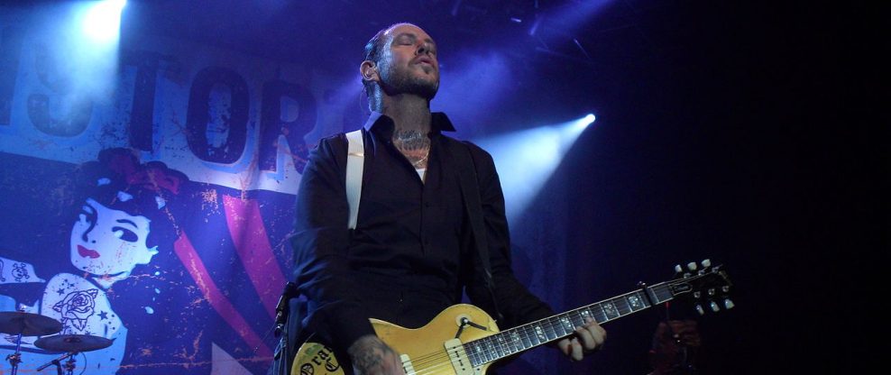 Social D's Mike Ness Accused Of Attacking Fan From Stage