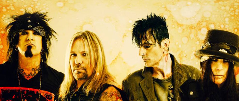 MÖTLEY CRÜE Threatens Legal Action Over Reelz Documentary Series 'Breaking The Band’