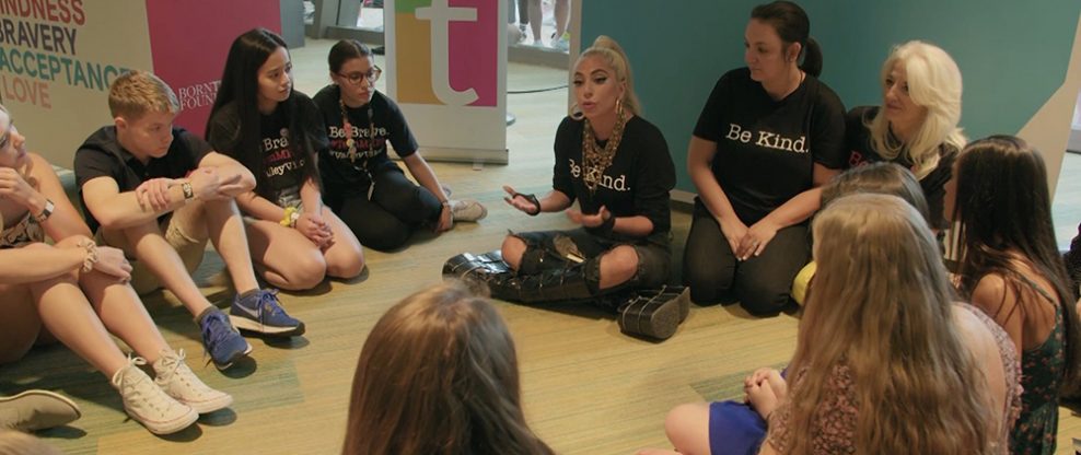 Lady Gaga rapping with some teens